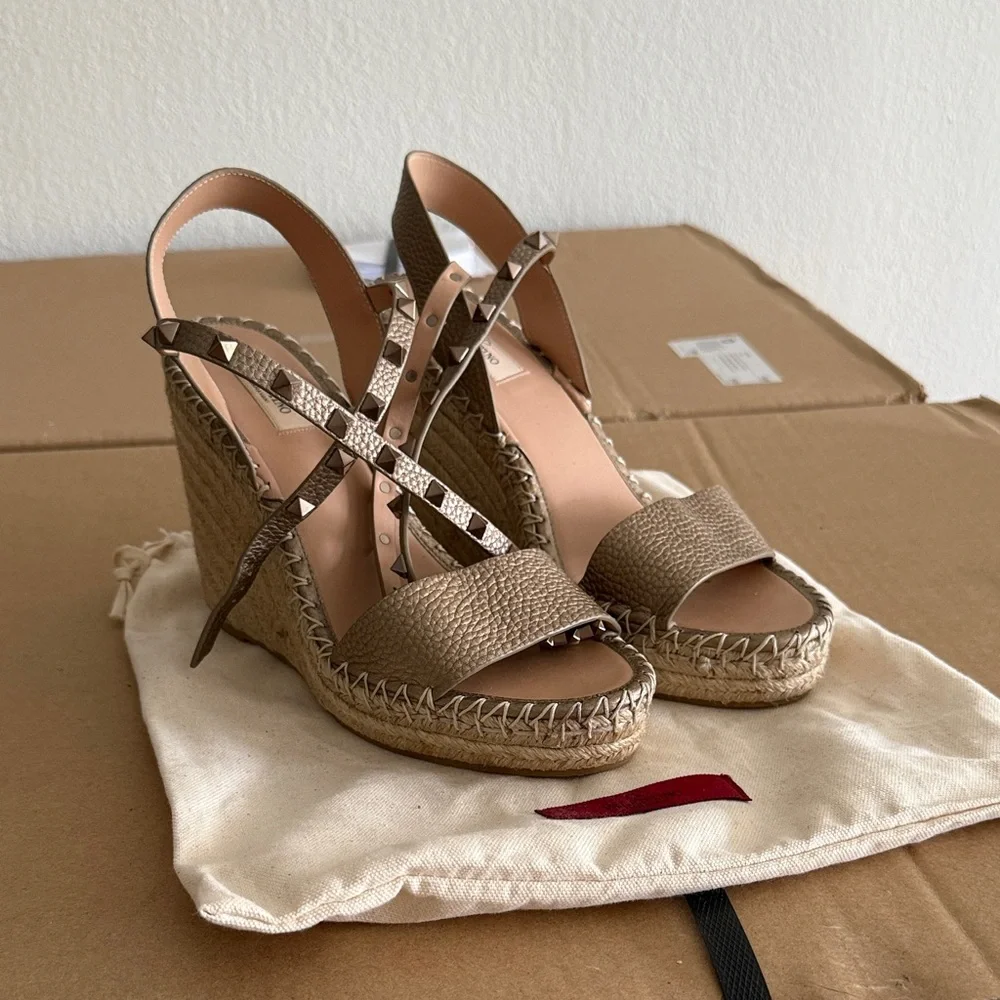 Valentino Garavani Tan Wedge Sandals